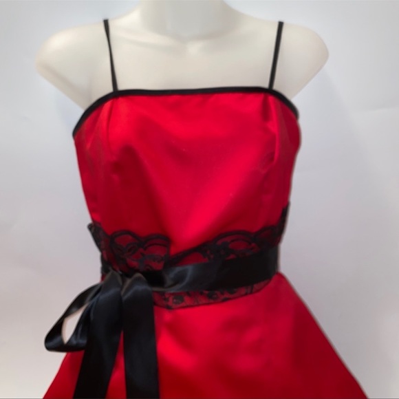 Satin Red & Black Lace Goth Homecoming Dress - Picture 4 of 6